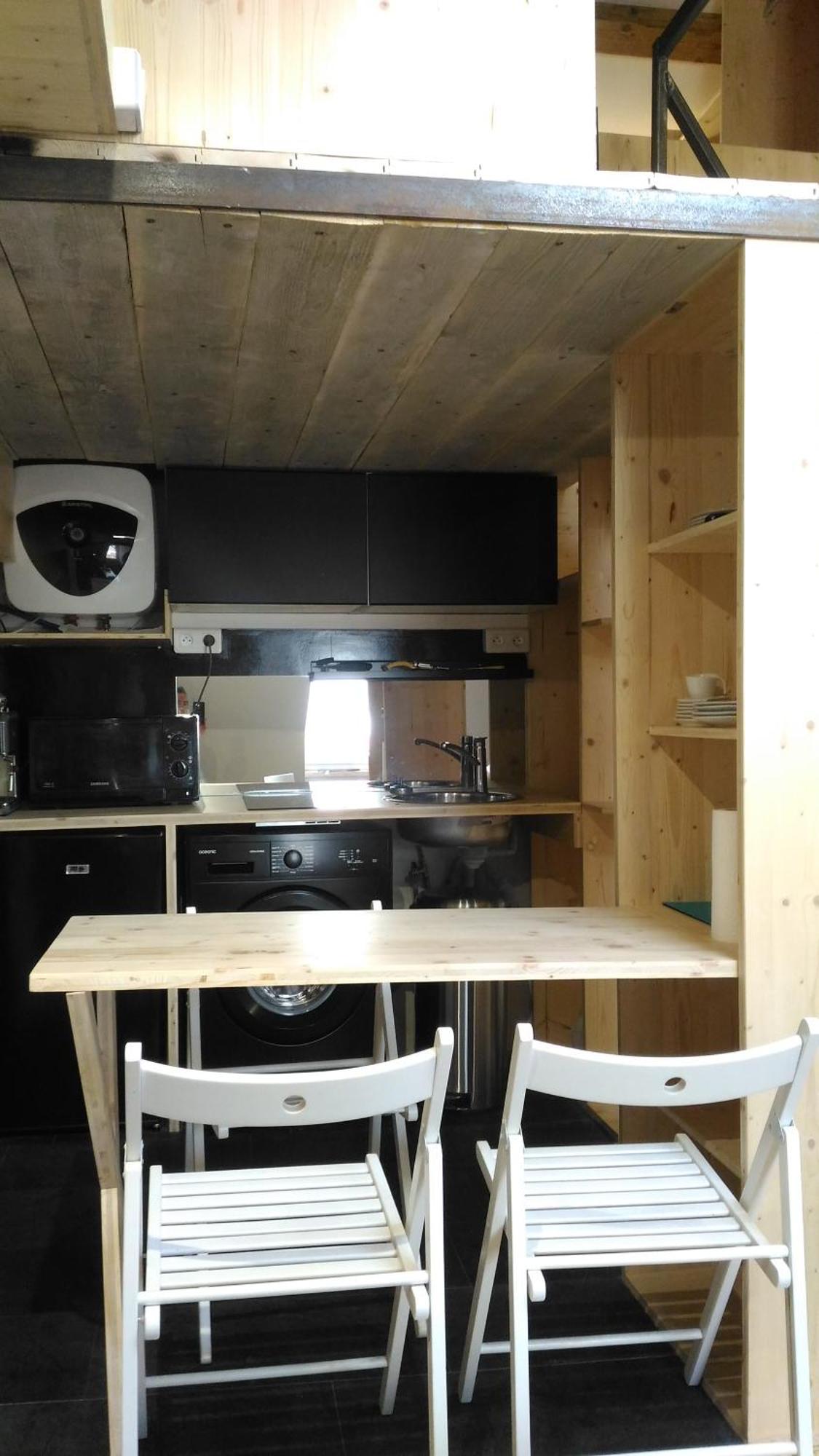 Studio Meuble Proche Conseil Departemental Du Jura ลงส์-เลอ-โซนีเย ภายนอก รูปภาพ